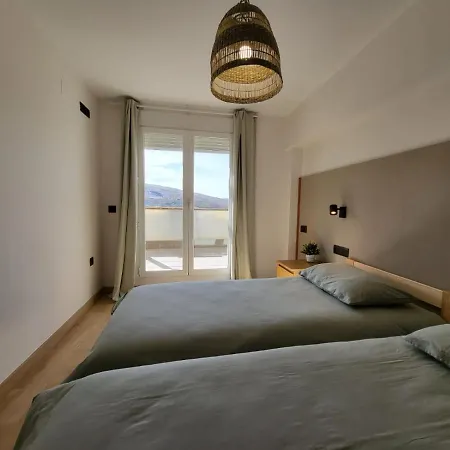 Gala Bike Car Apartment *